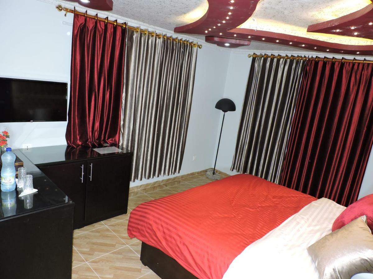 Valentine Inn Luxury Вади Муса Экстерьер фото