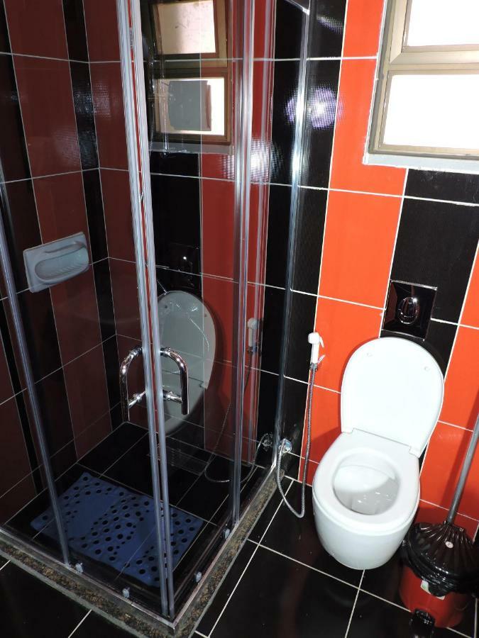 Valentine Inn Luxury Вади Муса Экстерьер фото