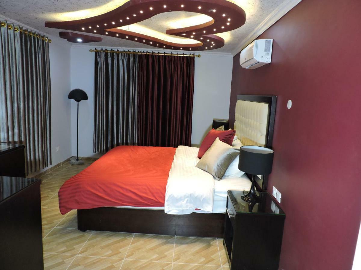 Valentine Inn Luxury Вади Муса Экстерьер фото