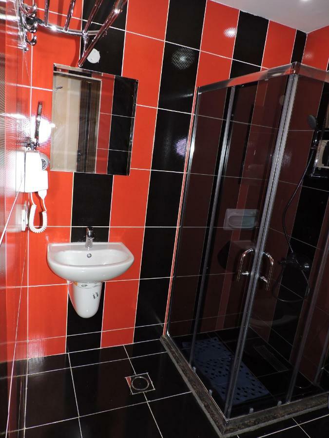 Valentine Inn Luxury Вади Муса Экстерьер фото