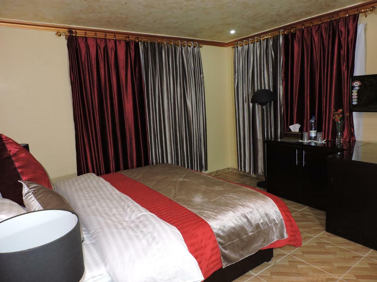 Valentine Inn Luxury Вади Муса Экстерьер фото