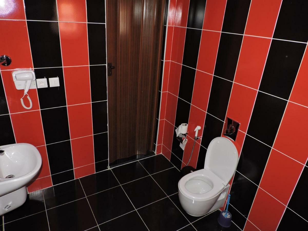 Valentine Inn Luxury Вади Муса Экстерьер фото