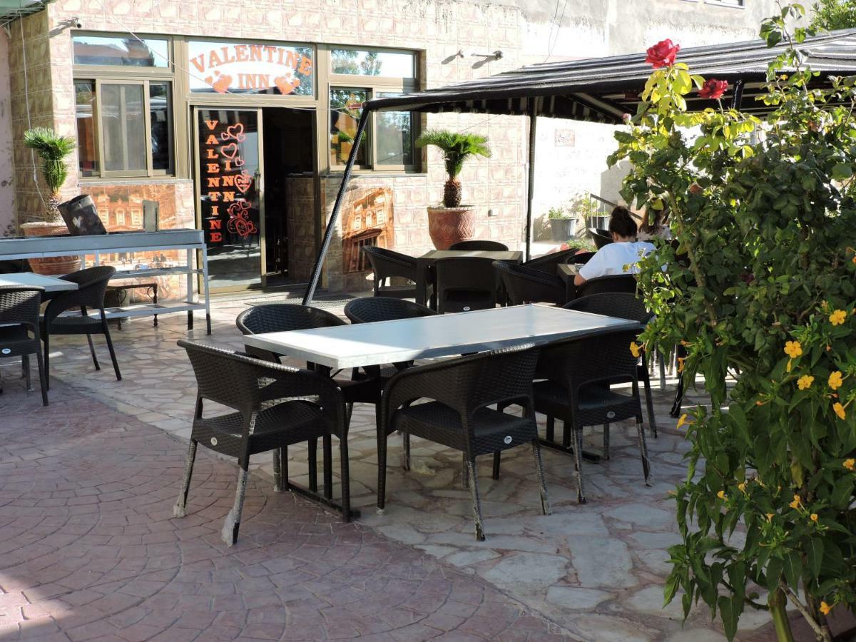 Valentine Inn Luxury Вади Муса Экстерьер фото